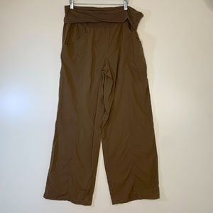 Columbia women brown pants XL